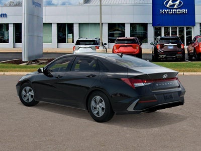 2026 Hyundai ELANTRA SE